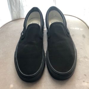 black slip on vans size 7.5